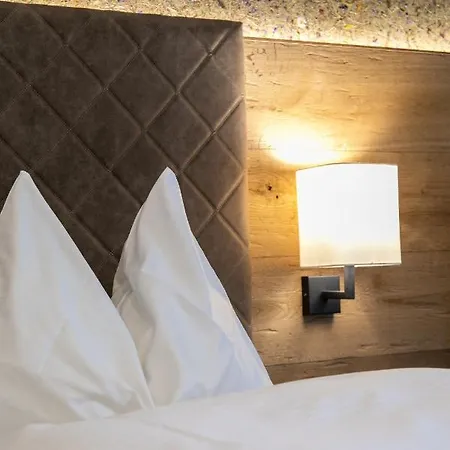 Hotel Am Wald 3*